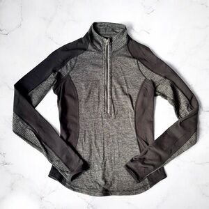 Lululemon Run U-Turn 1/2 Zip Pullover Women's Sz 6 Reversible Shirt Black Gray